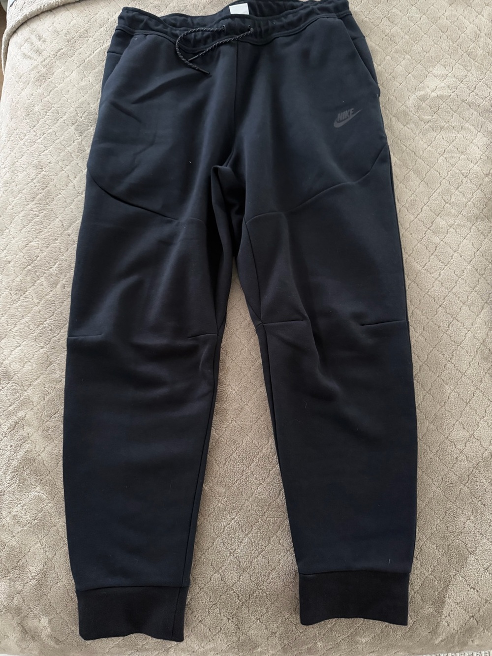 Nike Black Tech Fleece Joggers XL- LIKE NEW